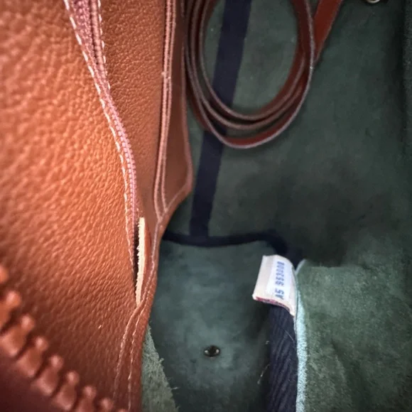 Vintage Dooney & Bourke Boston Green and Tan Leather Handbag - Picture 9 of 9